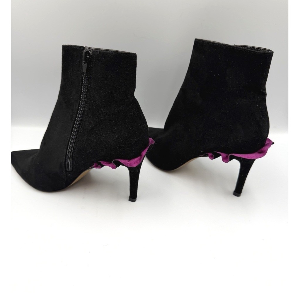 Betsey Johnson Toma Black Suede w/Purple Ruffle Ankle Boot Sz 5.5 Whimsy‎